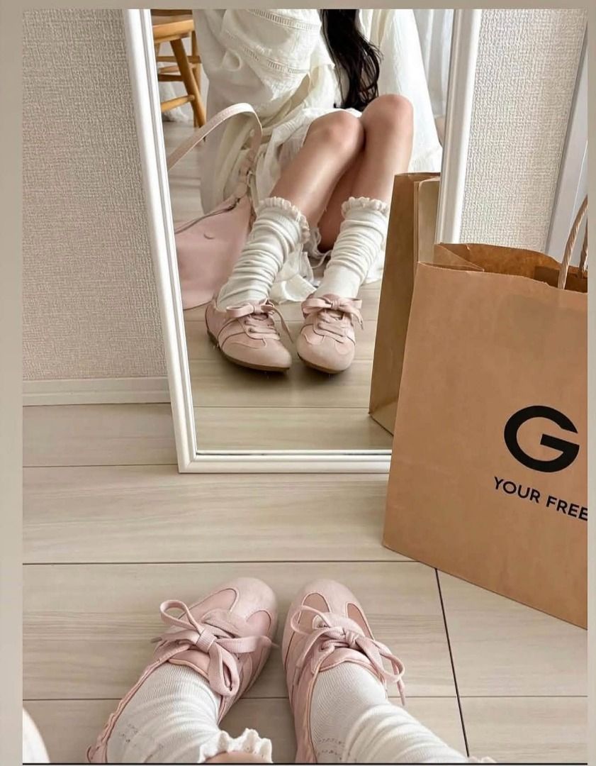 GU Gathered Ballet Sneakers (Pre-order) (Category: Sneakers) located in Quezon City. Submitted by jiya.tokio (Listing ID 1468563153, Image 3). Description: Pre-order from GU Japan 🇯🇵 GU Gathered Ballet Sneakers ₱ 1290 ‼️ Reminders: ✈️ETA: Nov ❣️50% DP is required to secure your item. (Non-refundable if the item has been purchased already.) 🚫No size exchanges after purchase 📍Tandang Sora, Quezon City 💰MOP: BPI / GCash / Unionbank 🚚: Lalamove