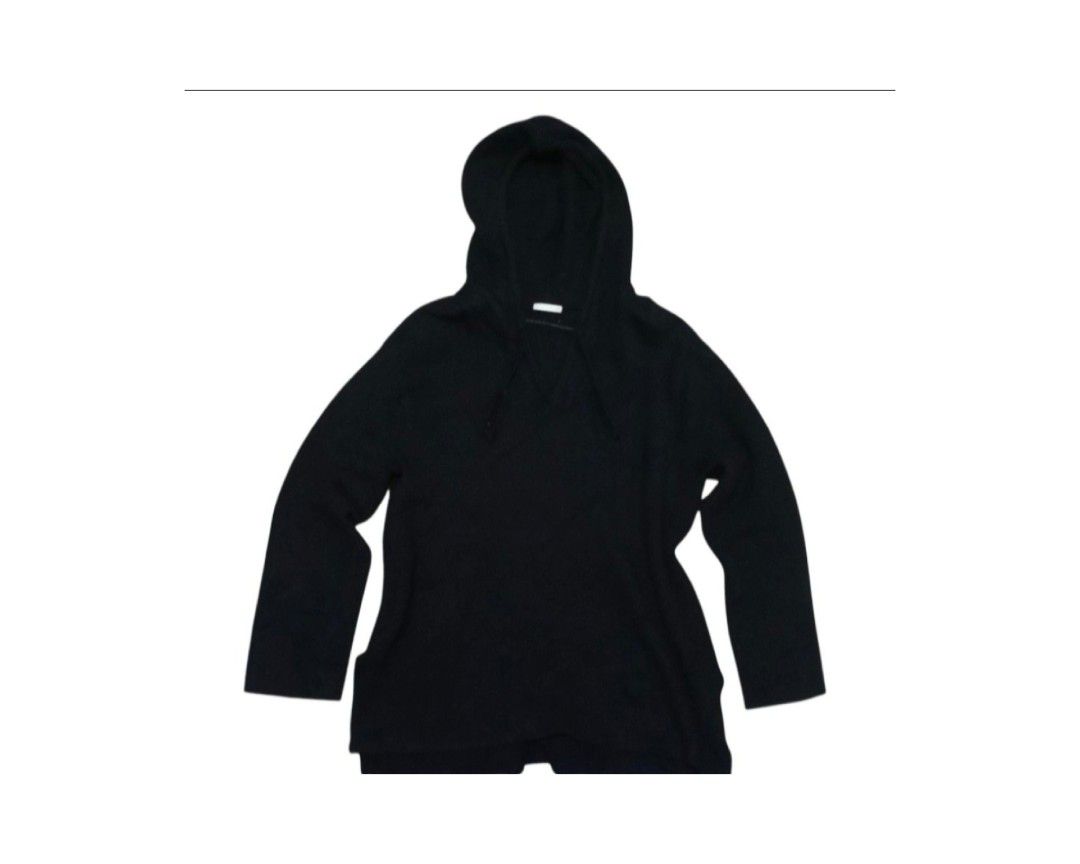 GU Oversized Pullover Hoodie Knit Sweatshirt - Medium #1856 (Category: Coats, Jackets and Outerwear) located in Santa Cruz. Submitted by gie_thrift_shop (Listing ID 1468639500, Image 3). Description: GU Oversized Pullover Hoodie Knit Sweatshirt Elevate your everyday wardrobe with this cozy and stylish GU oversized pullover hoodie. Crafted from a super-soft knit blend, this versatile piece offers a relaxed, effortless fit—perfect for casual layeri
