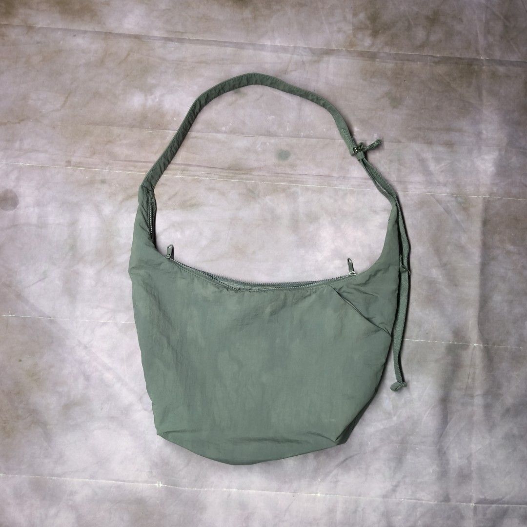 GU Soft Nylon Crossbody Bag (Category: Sling Bags) located in San Jose. Submitted by dripdropph22 (Listing ID 1468649102, Image 2). Description: GU Soft Nylon Crossbody Bag 449 + SF Issue nasa picture Unli vouche Unli VC.