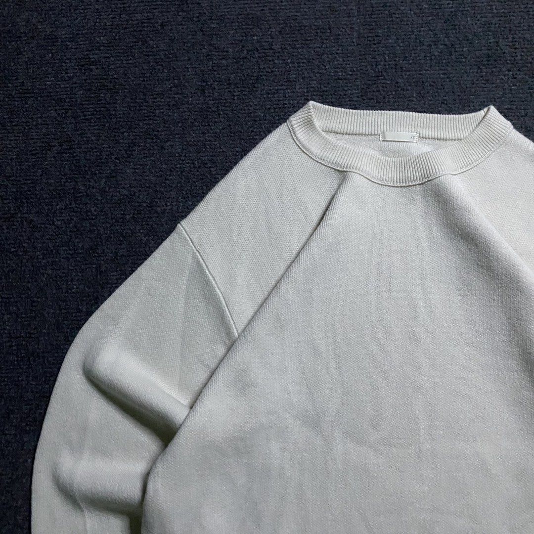 GU Sweater (Category: Coats, Jackets and Outerwear) located in Quezon City. Submitted by thrifted_by_cj (Listing ID 1468579310, Image 3). Description: GU Sweater Width: 20.5in Length: 24in Condition: 10/10 Color rate: 10/10 Issue: none Note: Price: 300 + Sf Payment first J&T Delivery PM ✉️ Disclaimer: Thrifted by CJ is an independent seller. All brand names, logos, and trademarks belong to their respective owners. No brand affiliation implied. .