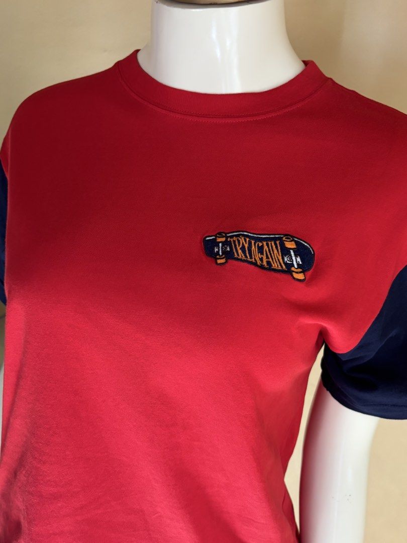 GU Uniqlo UT Shirt (Category: Shirts) located in Silang. Submitted by princess_ameerah (Listing ID 1468564407, Image 2). Description: GU Uniqlo UT Shirt - 150 on tag kids size kasya Small -Condition 10/10 -Color may vary due to lighting Location:Cavite Shipping via J&T Mode of payment: Gcash,BPI & Maribank 230.