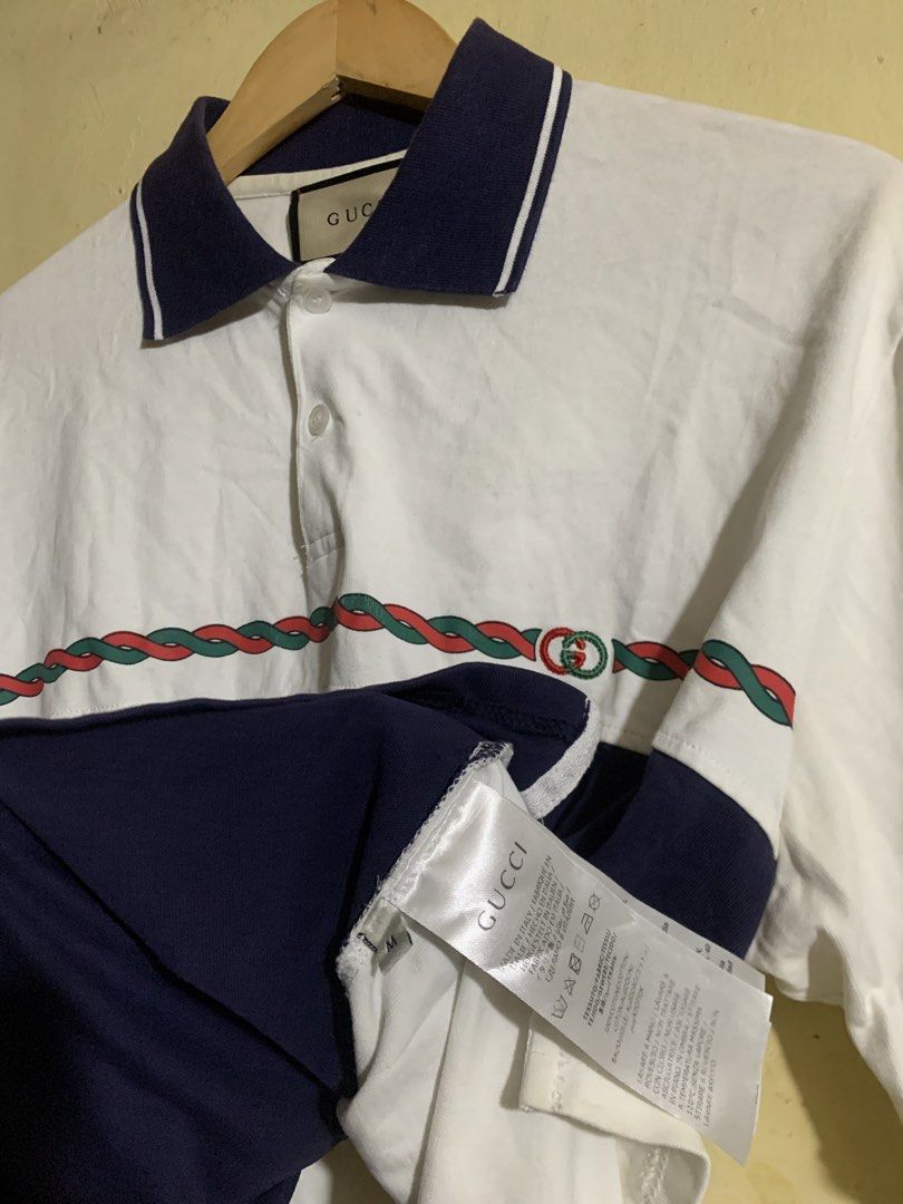 Gucci (Category: Luxury Apparel) located in Legazpi City. Submitted by casanibrah33153 (Listing ID 1468519604, Image 3). Description: Dimes: 23x 27 back 28 Colorrate: 9.5/10 Excellent condition .