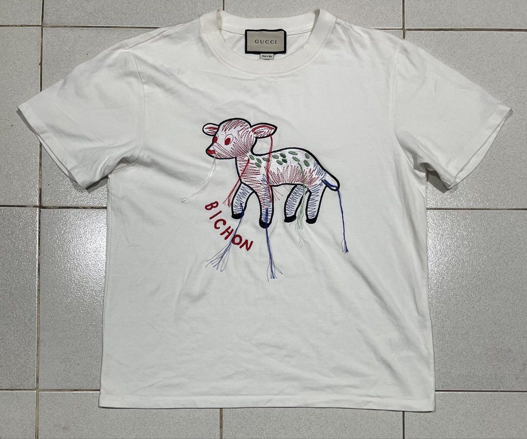 Gucci Tees (Category: Shirts) located in Mandaue City. Submitted by MJ_80 (Listing ID 1468649500, Image 1). Description: Gucci Tshirt Small Dimes: 21 X 25.5 See photos for measurements Color rate & Condition: 9.8/10 Price: 2,000.