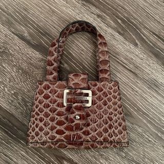 (Category: ) located in . Submitted by shoplingmood (Listing ID 1468685980, Image 1). Description: .