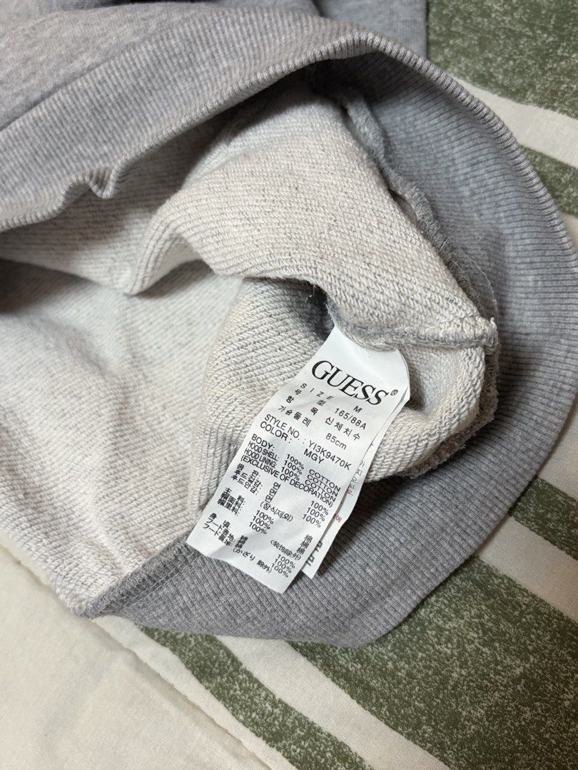 Guess Embroidered Hoodie (Category: Coats, Jackets and Outerwear) located in Quezon City. Submitted by morespace555 (Listing ID 1468595504, Image 3). Description: .