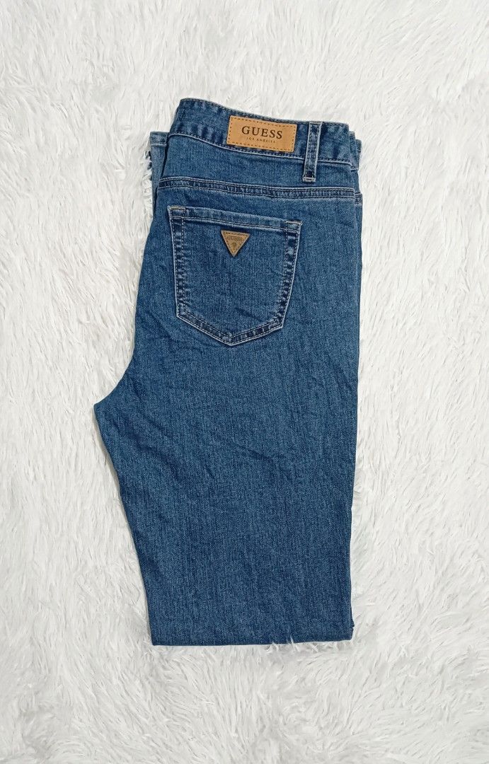 Guess flared jeans (Category: Jeans) located in Ozamiz City. Submitted by meshthrift11 (Listing ID 1468599151, Image 1). Description: Size 29-30 stretchable length 37.5.