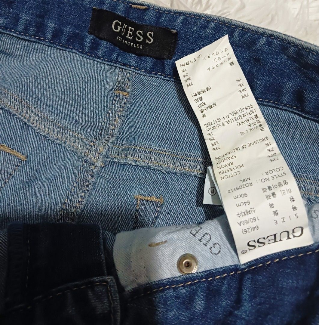 Guess flared jeans (Category: Jeans) located in Ozamiz City. Submitted by meshthrift11 (Listing ID 1468599151, Image 3). Description: Size 29-30 stretchable length 37.5.