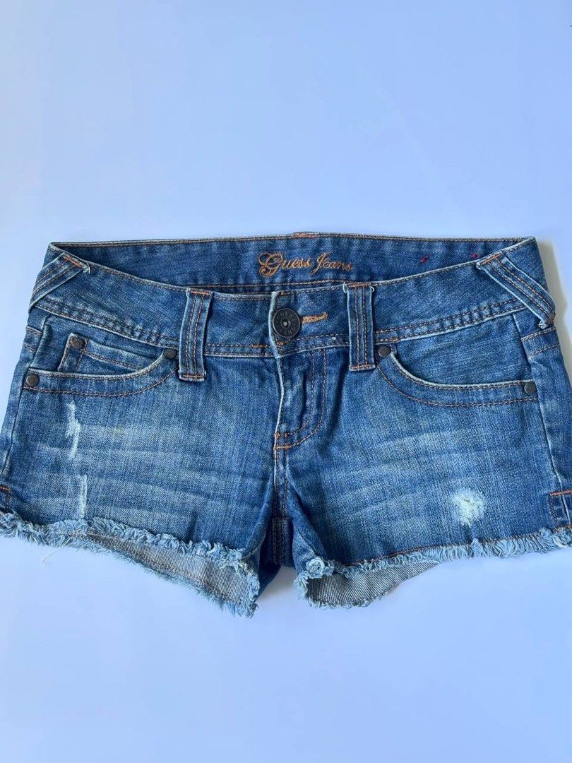 Guess Jeans Micro Denim Shorts (Category: Shorts) located in Manila. Submitted by petalfinds_ (Listing ID 1468549854, Image 1). Description: ˚⊱🪷⊰˚ denim micro shorts ౨ৎ 𝐛𝐫𝐚𝐧𝐝: authentic guess ౨ৎ 𝐬𝐢𝐳𝐞: 28-29 wl | 8" length 🫧⋆｡˚ 𝐝𝐞𝐭𝐚𝐢𝐥𝐬: qualittyyyy! auth guess! 🌸 no issue ─── ⋆⋅☆⋅⋆ ── 「 ✦ 𝐍𝐎 𝐂𝐎𝐃𝐄, 𝐈𝐍𝐕𝐀𝐋𝐈𝐃 𝐌𝐈𝐍𝐄 ✦ 」 𝓹𝓻𝓲𝓬𝓮: 199 𝓬𝓸𝓭𝓮: vintage.