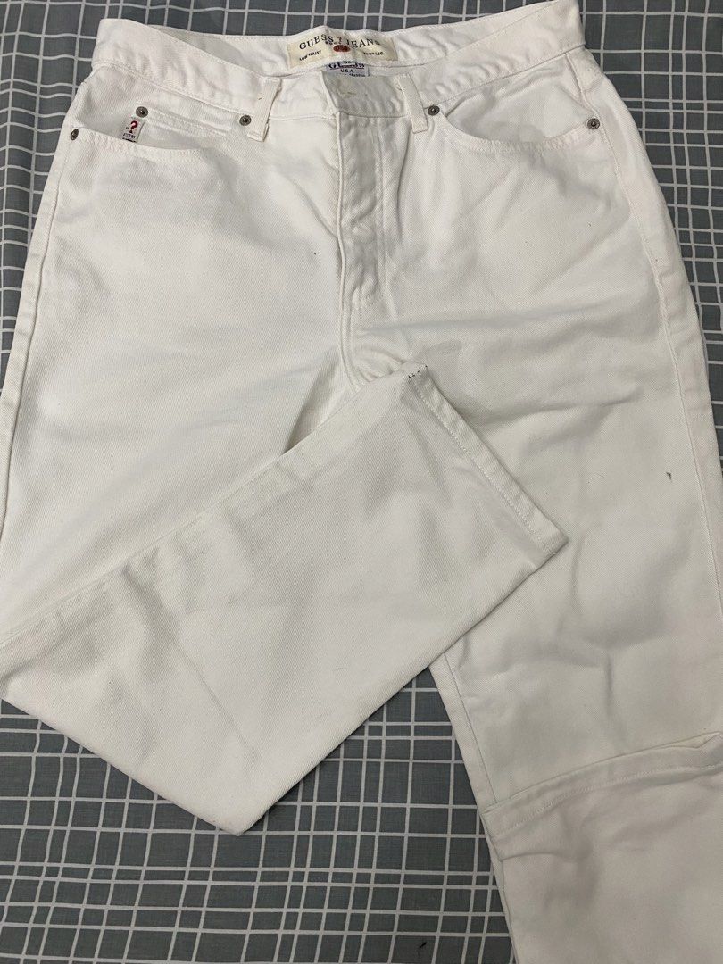 Guess Jeans White Denim Pants (Category: Jeans) located in Paranaque City. Submitted by axie1206 (Listing ID 1468585534, Image 2). Description: - Brand: Guess - Style: Classic straight leg - Color: Clean white wash - Details: 5-pocket styling, branded buttons and rivets, back pocket logo patch - Fit: Versatile piece for daily outfits.