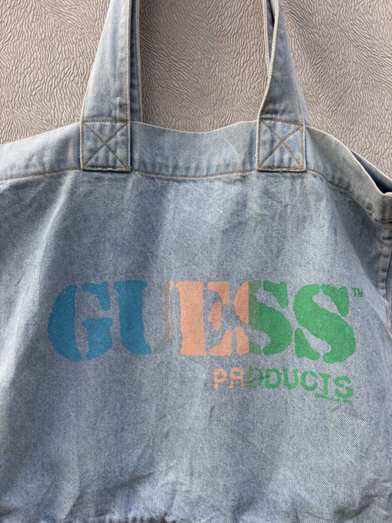 Guess Tote Bag (Category: Tote Bags) located in Baybay. Submitted by thrift.ed2023 (Listing ID 1468587460, Image 2). Description: Guess Tote Bag No Issue Need Wash Good as New.