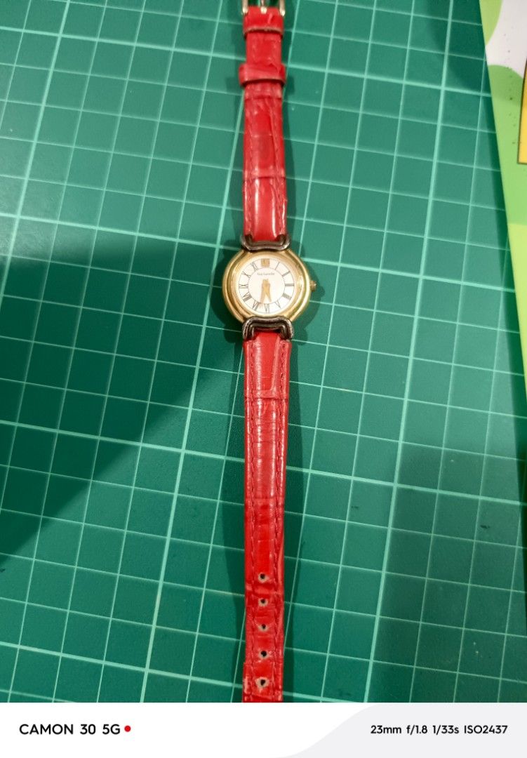 Guy Laroche (Category: Men's Watches) located in Marikina City. Submitted by eminachii (Listing ID 1468582515, Image 1). Description: vintage Guy Laroche quartz watch from the late 20th century. This elegant cocktail watch showcases the signature refined French aesthetic of the Guy Laroche fashion house..