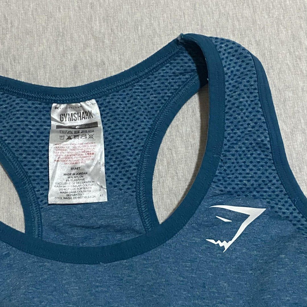 Gymshark (Category: Combat Sports) located in Mabalacat. Submitted by stellargarments (Listing ID 1468550117, Image 3). Description: Size : s-m Length : 11 Condition : 9.5/10 makinis pa tela with tags back to back logos with padslots cotton stretchy fabric comfy! super nice & kinis! very comfy & smooth on skin need wash no major stain fresh from bale.