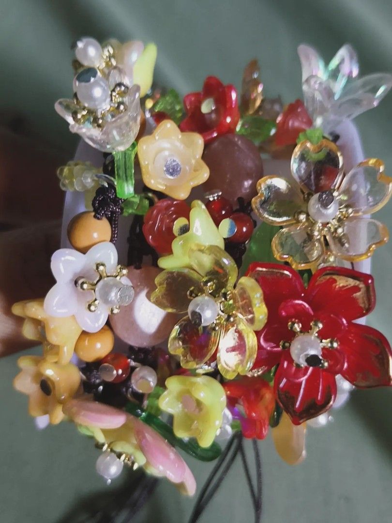 Handmade Floral Beaded Charm Bracelet (Category: Bracelets) located in Abucay. Submitted by idontlikemondays (Listing ID 1468532021, Image 3). Description: Handmade adjustable chunky bracelet featuring colourful acrylic flowers, pearls, and crystals. A fun statement piece for everyday wear!.