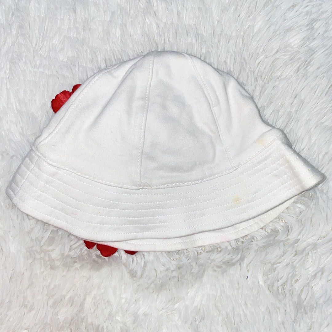 Hat (Category: Babies & Kids Fashion) located in Bulacan. Submitted by jexmd (Listing ID 1468584625, Image 3). Description: Discoloration .