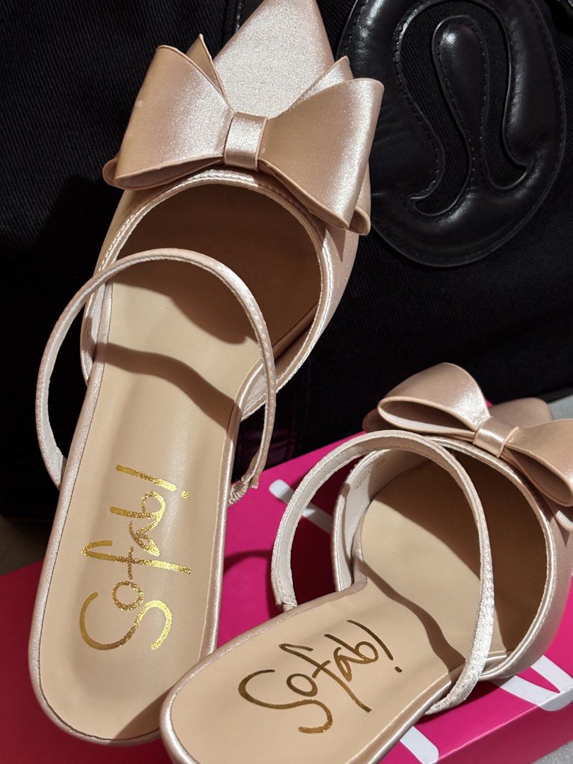 Heels Sofab (Category: Heels) located in Quezon City. Submitted by mizmay15 (Listing ID 1468610952, Image 2). Description: Used only once, ginamit lang saglit sa pic.sobrang bago pa. Size 38.