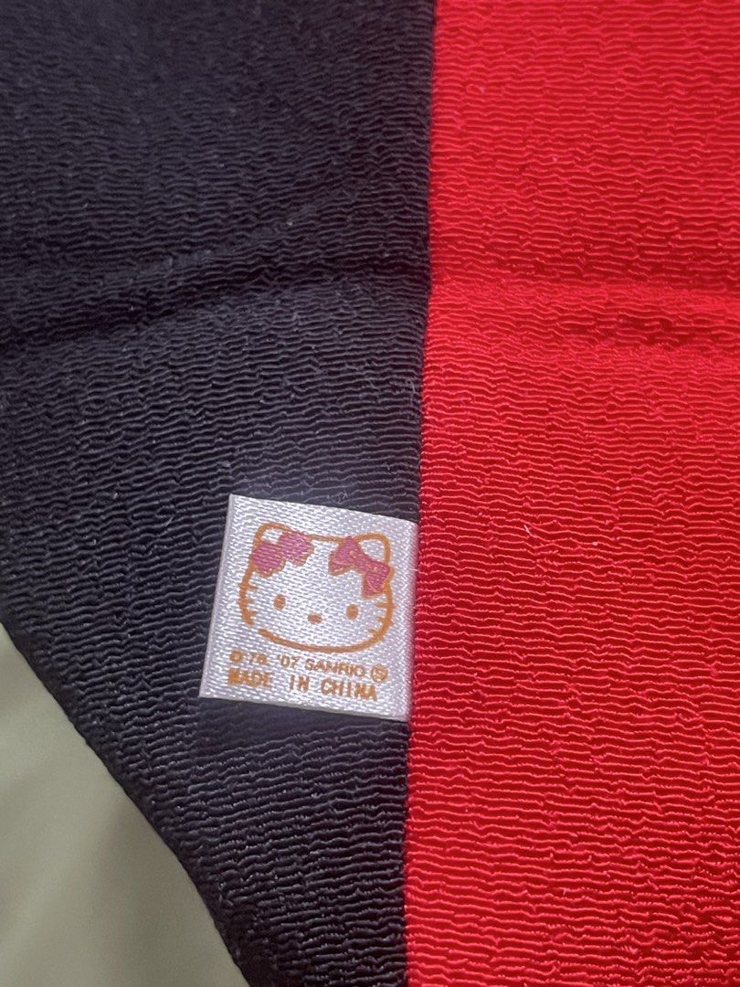 Hello kitty japan sanrio tote bag (Category: Tote Bags) located in Cabiao. Submitted by imeon13 (Listing ID 1468705878, Image 3). Description: .