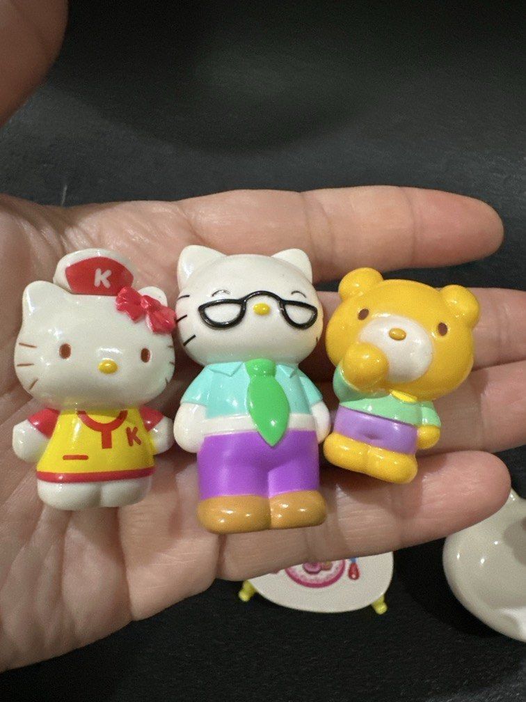 Hello kitty Playset (take all) (Category: Character Goods) located in Manila. Submitted by krystalchewey_ (Listing ID 1468590566, Image 2). Description: Used Actual Photo Posted 680.