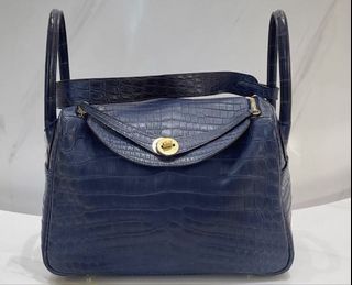 （分類：）位於 。 由 bellize.luxury 提交（商品編號 1468580904，圖片 1）。簡介： 。
