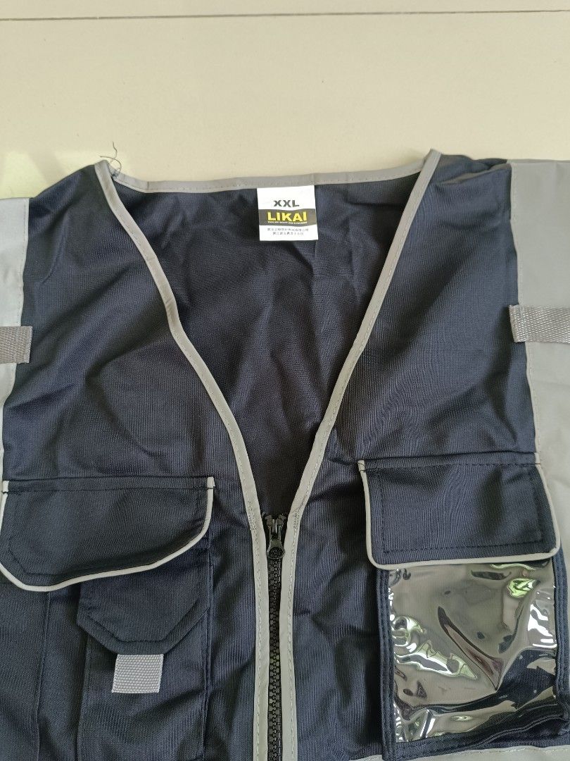 High-Visibility Utility Reflective Safety Vest (Category: Coats, Jackets and Outerwear) located in Valenzuela. Submitted by justgorjas (Listing ID 1468505608, Image 2). Description: Never been used. Brand: Likai Origin: Japan Size: XXL.