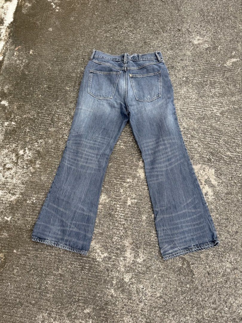 H&M Dark Blue Flared Jeans (Category: Jeans) located in Caloocan City. Submitted by __archived (Listing ID 1468504327, Image 2). Description: Waist: 30” Length: 40” Leg opening: 10” - super nice wash.