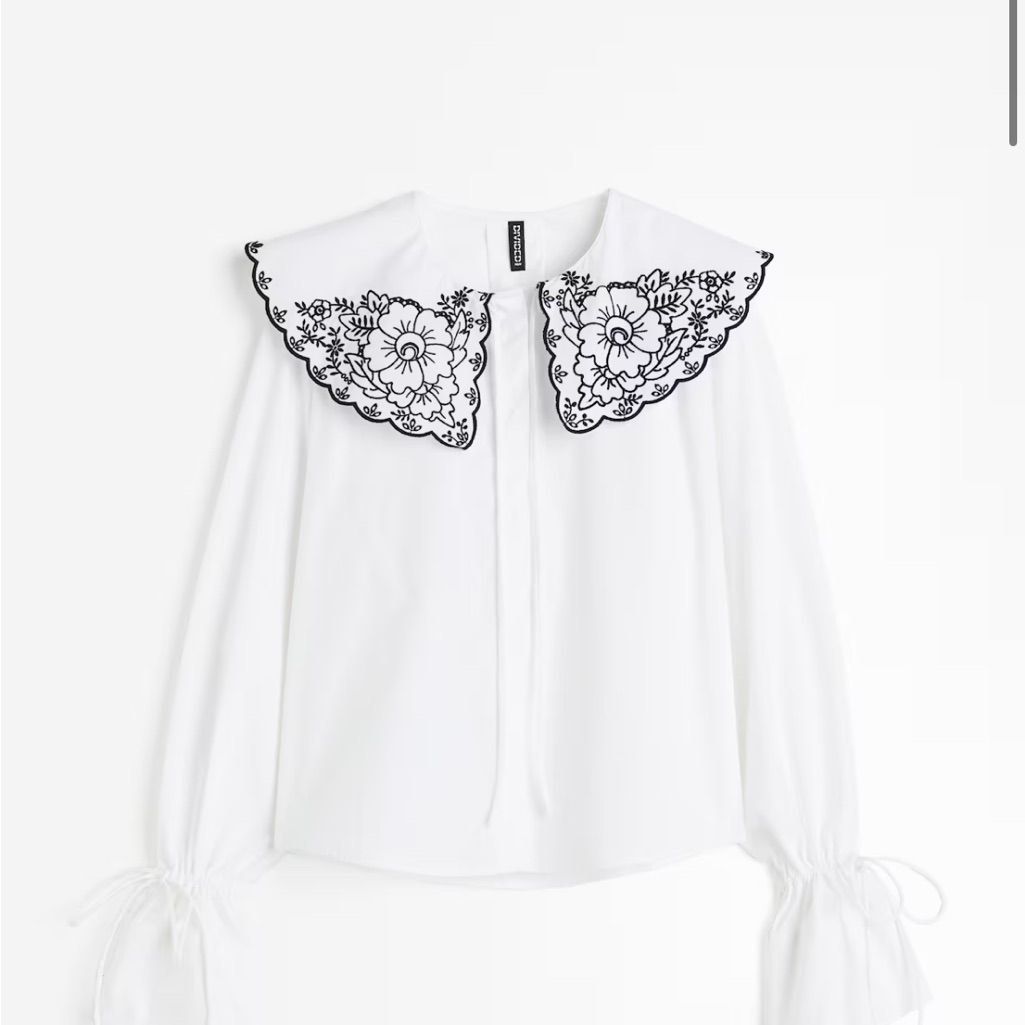 H&M Embroidered Collar White Blouse (Category: Blouses) located in Makati City. Submitted by ario_drobe (Listing ID 1468681762, Image 1). Description: - Brand: H&M Divided - Size: XS - Loc: Makati. - Meet Up: Taft, DLSU, CSB.