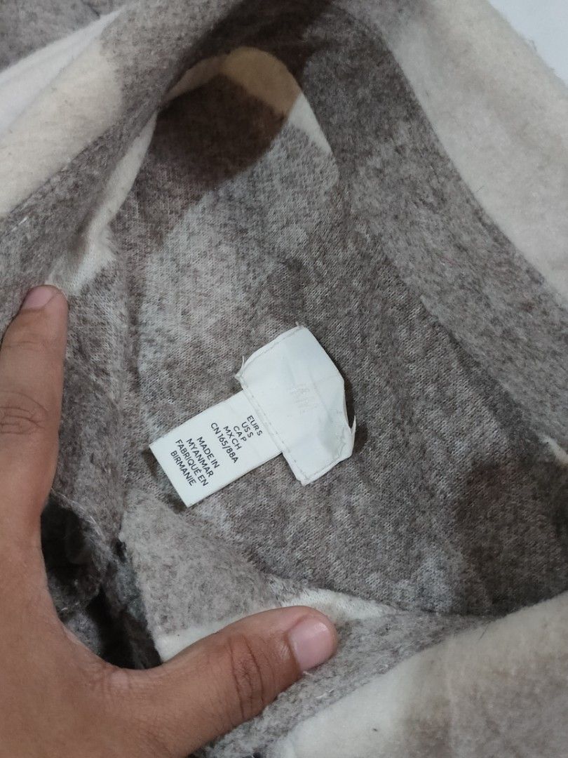 H&M Flannel Woolblend (Category: Coats, Jackets and Outerwear) located in Taguig. Submitted by joshferarro_ (Listing ID 1468514600, Image 2). Description: .