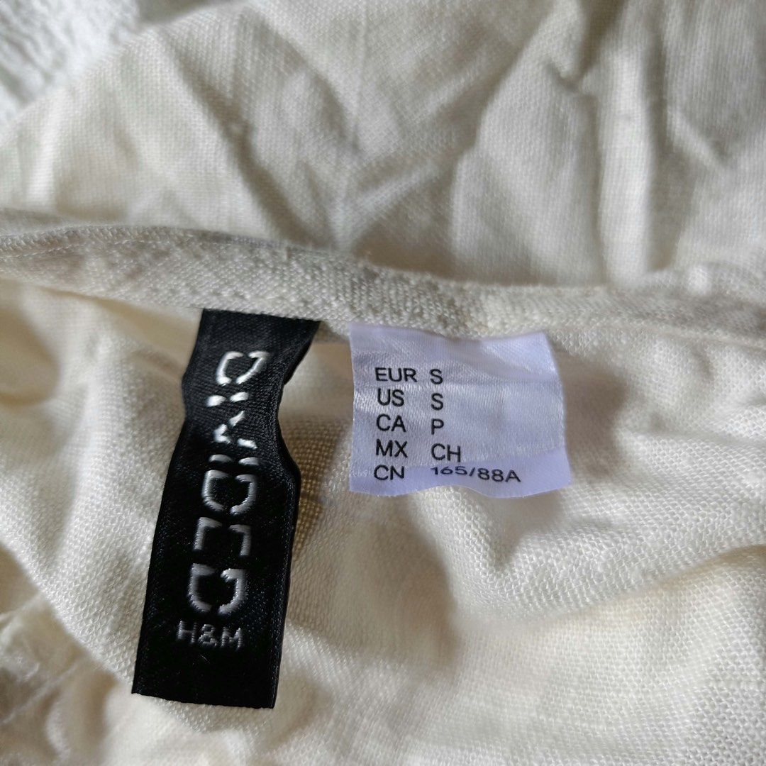 H&M linen top (Category: Sleeveless) located in Barugo. Submitted by green.trendsetter (Listing ID 1468611015, Image 2). Description: AUSSIE PRELOVED FINDS Australian brand tops. Shop your next wardrobe favourite at a preloved price! 📌 SHOP REMINDERS — PLEASE READ BEFORE CLAIMING ❌ NO CANCELLATION once your order is confirmed. ❌ NO FUSSY BUYERS — please read the details and check all photos before claiming. ❌ NO RETURN / NO EXCHANGE. ❌ NO RUSH S