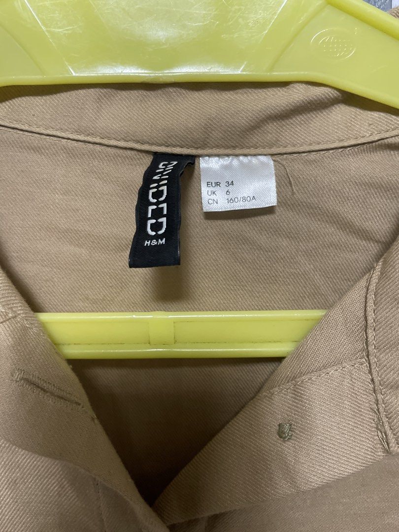 H&M Longsleeves for women (Category: Longsleeves) located in Manila. Submitted by peansandtobs (Listing ID 1468594879, Image 3). Description: Rsf: nakatambak lang di nagagamit Good as new 299 each.