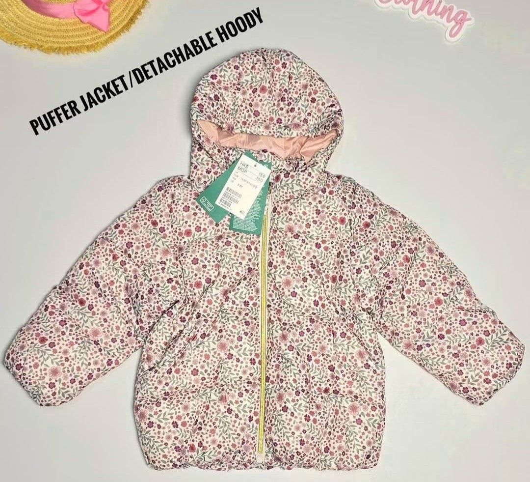 H&M PUFFER JACKET (2-3yrs old) (Category: Babies & Kids Fashion) located in Urdaneta. Submitted by tannies-trift (Listing ID 1468691157, Image 1). Description: Detachable hoody 1st to pay basis Mop: Gcash/Bank Mod: Regular Jnt --LOC. PANGASINAN.