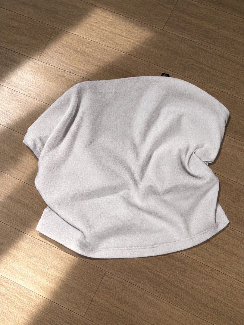 H&M tube side ruched top (Category: Sleeveless) located in Quezon City. Submitted by siobesclo. (Listing ID 1468693181, Image 1). Description: .
