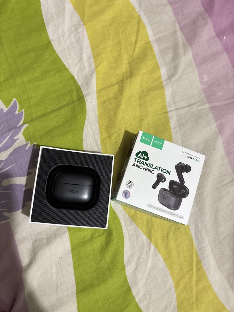hoco smart ai earbuds (Category: Earphones) located in Manila. Submitted by iyahpreloved_ (Listing ID 1468610659, Image 1). Description: type c charger or swap to apple wired earphones :)).