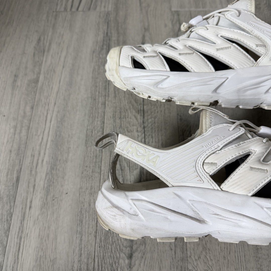 Hoka Hopara (Category: Sneakers) located in Manila. Submitted by wornagainstudios2 (Listing ID 1468677988, Image 2). Description: .