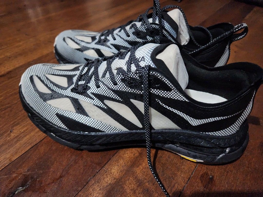 Hoka Mafate Speed 4 (Category: Sneakers) located in Quezon City. Submitted by cosmicpenguin-15e855 (Listing ID 1468591326, Image 3). Description: used once, doesn't fit me well..