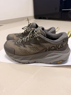 （分類：）位於 。 由 TheSuperSneaker 提交（商品編號 1468685606，圖片 1）。簡介： 。