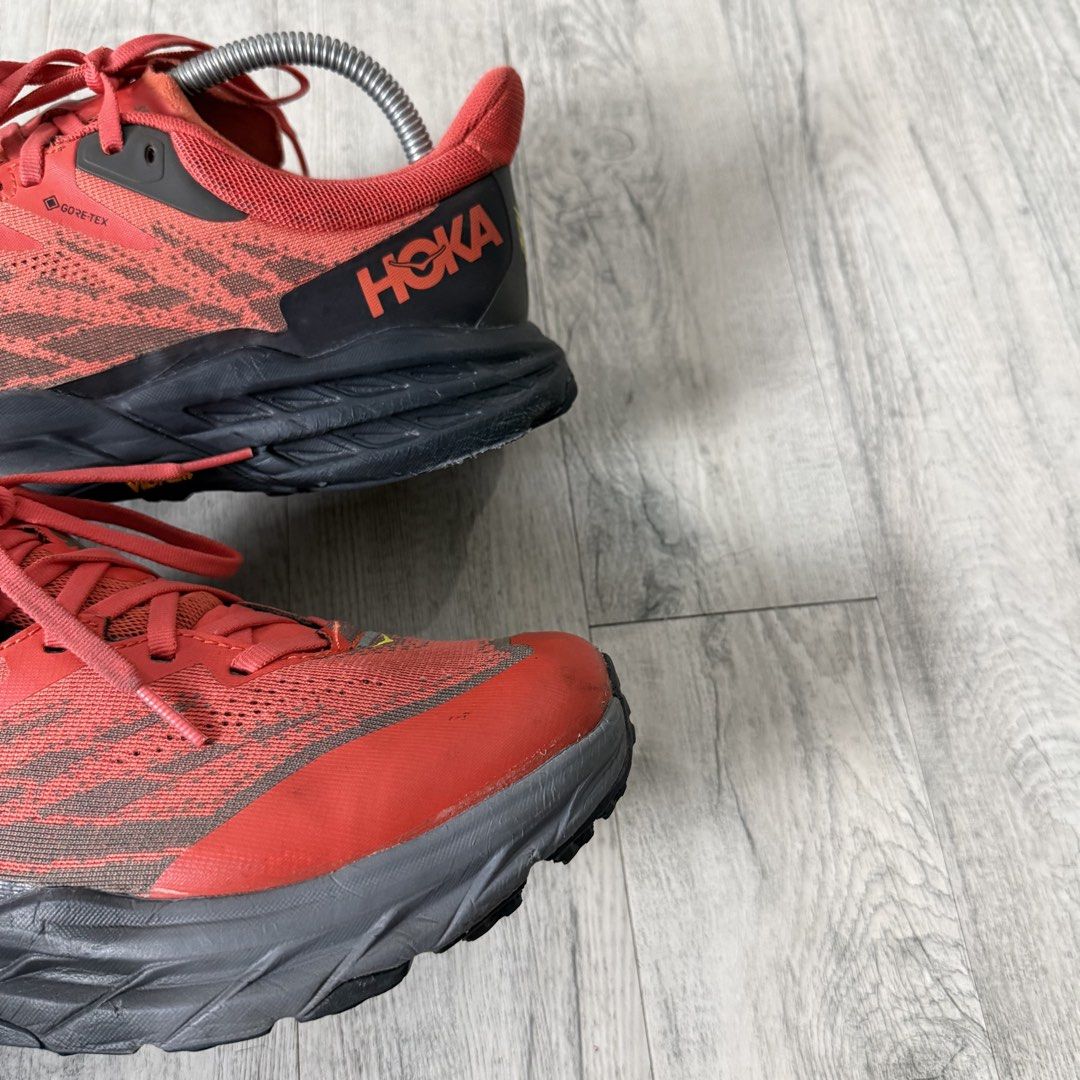 Hoka Speedgoat 5 (Category: Sneakers) located in Manila. Submitted by wornagainstudios2 (Listing ID 1468677093, Image 3). Description: .