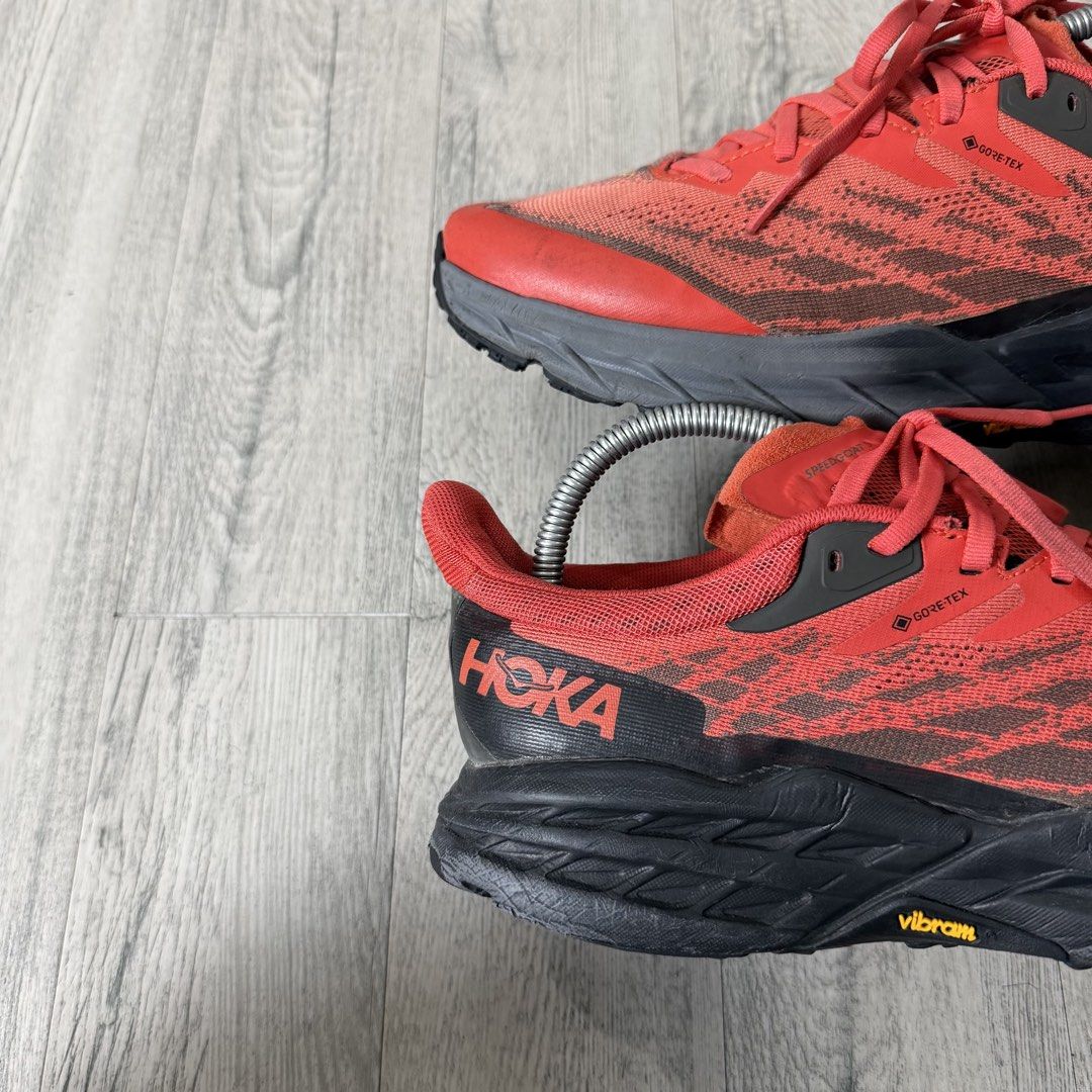 Hoka Speedgoat 5 (Category: Sneakers) located in Manila. Submitted by wornagainstudios2 (Listing ID 1468677093, Image 2). Description: .