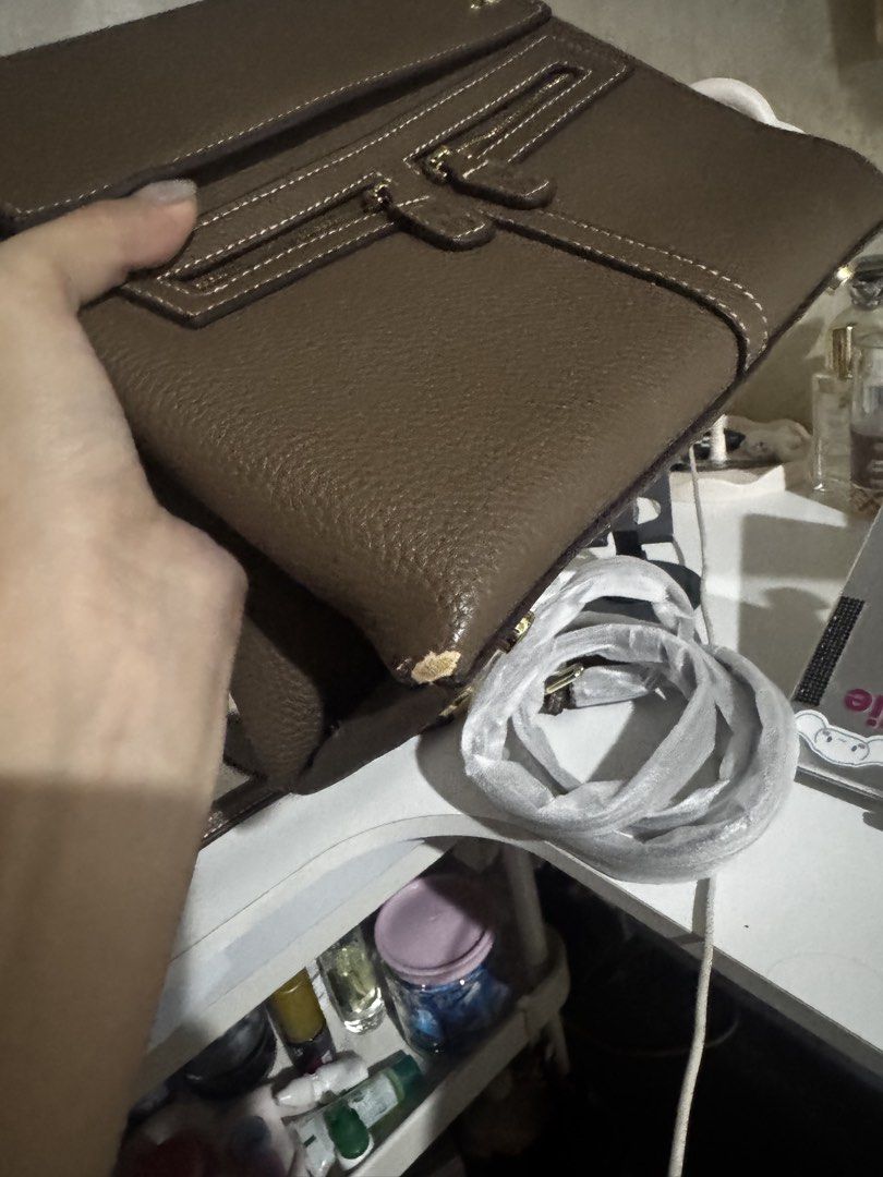 Holb bag (Category: Shoulder Bags) located in Manila. Submitted by javerzosa (Listing ID 1468706657, Image 2). Description: Price still nego.