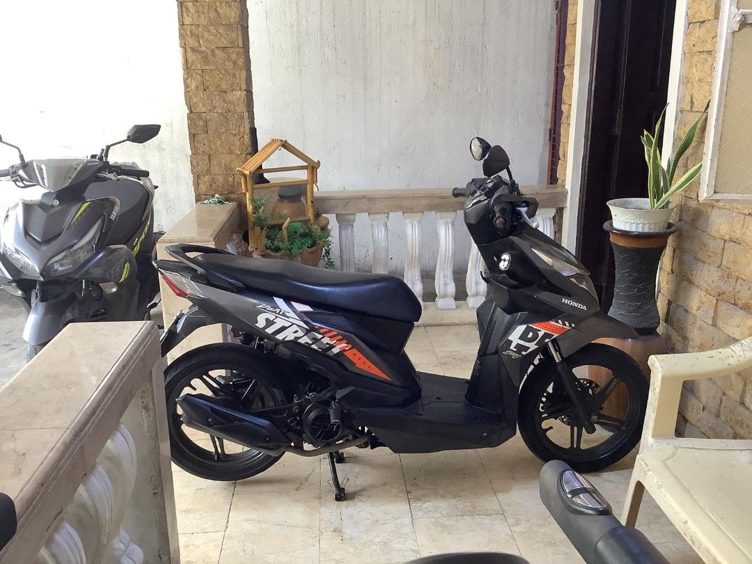 HONDA BEAT (Category: Used Cars) located in Antipolo. Submitted by nestoanie (Listing ID 1467433648, Image 3). Description: 📌 HONDA BEAT FOR SALE 📌 ALL STOCK 📌 MAKINIS 📌 SMOOTH NA SMOOTH 📌 REGISTERED UNTIL 2027 📌 MAY PLAKA NA N125SK 📌 COMPLETE ORIGINAL O.R C.R 📌 TXT OR CALL NALANG PO ☎️ 09225238803.