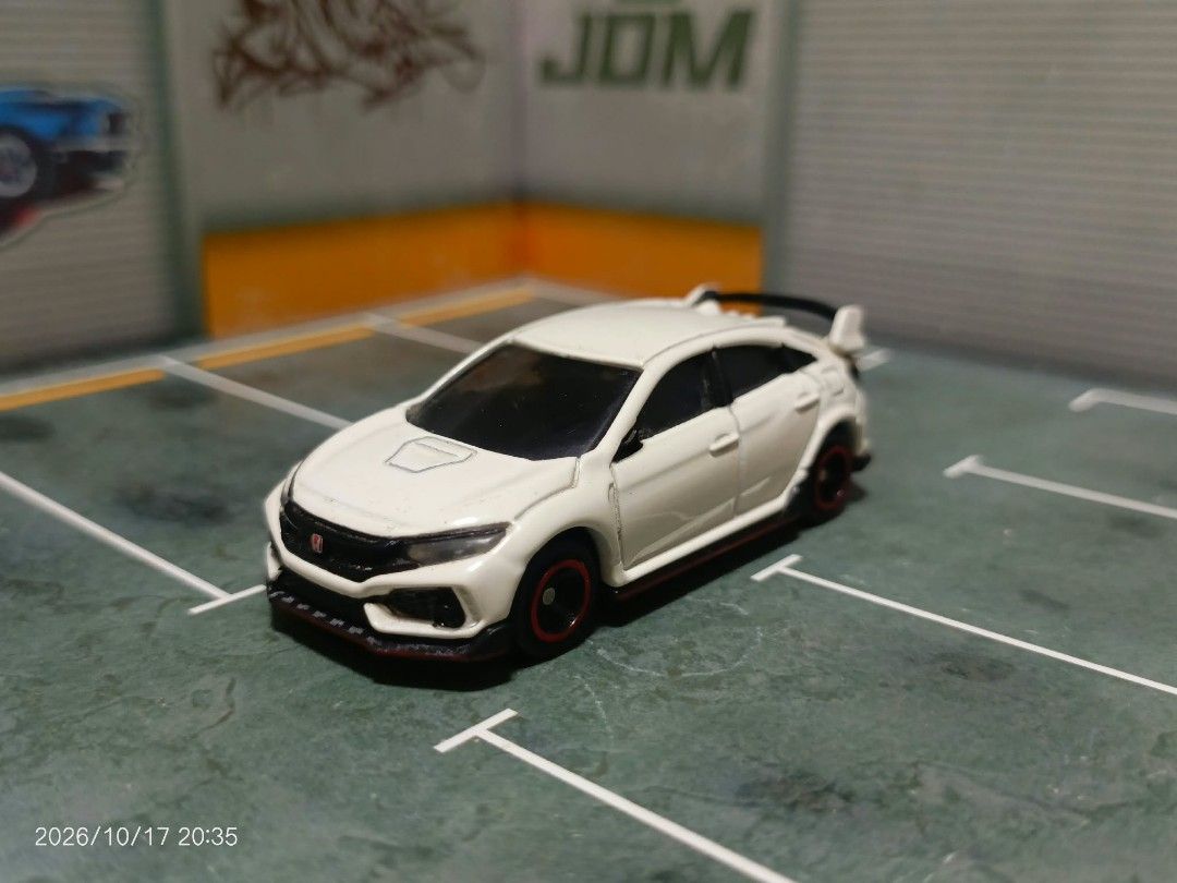 Hotwheels Tomica Civic (Category: Kids Toys) located in Batangas. Submitted by ranran4812 (Listing ID 1468682687, Image 2). Description: .