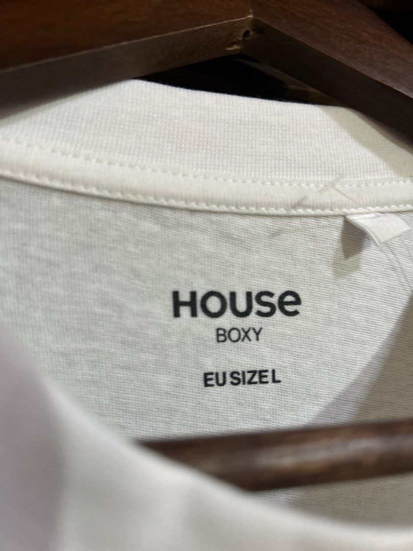House boxy 7 tee (Category: Shirts) located in Las Pinas. Submitted by kukayskabinet (Listing ID 1468541913, Image 3). Description: 📌last price posted 📌no haggling, (TAWAD ) items are already on sale 📌 items posted are either brand new or pre-loved 📌 manage your expectations and buy at your own risk. .