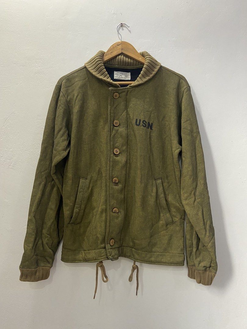 Houston USN N1 deck jacket (Category: Coats, Jackets and Outerwear) located in Tukuran. Submitted by retrothrifter88 (Listing ID 1468595957, Image 1). Description: 20x27 Medium.