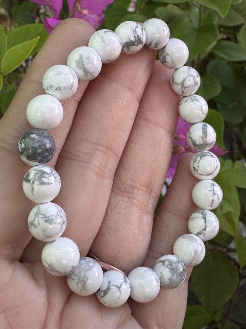 HOWLITE BRACELET 8mm 🍍 B5_JC013 (Category: Bracelets) located in Bulacan. Submitted by selling_low_by_bella_ben (Listing ID 1468646720, Image 2). Description: HOWLITE 8mm 🍍 B5_JC013 🏷️ 150 each (3pcs) 8+ mm bead 16 cm wrists.