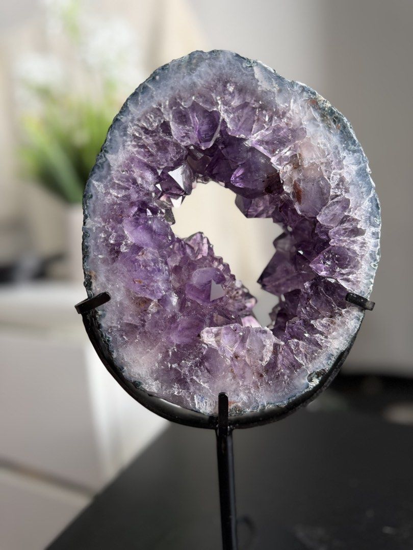 HQ Brazil Amethyst portal (Category: Precious Stones) located in Paranaque City. Submitted by heyandeey (Listing ID 1468510688, Image 2). Description: - Brazil amethyst portal with calcite. - free stand - stunning deep purple quartz crystals with calcite at the back - Total weight: 1.25 kg - Ideal statement piece for home decor, office styling, or crystal healing collections.