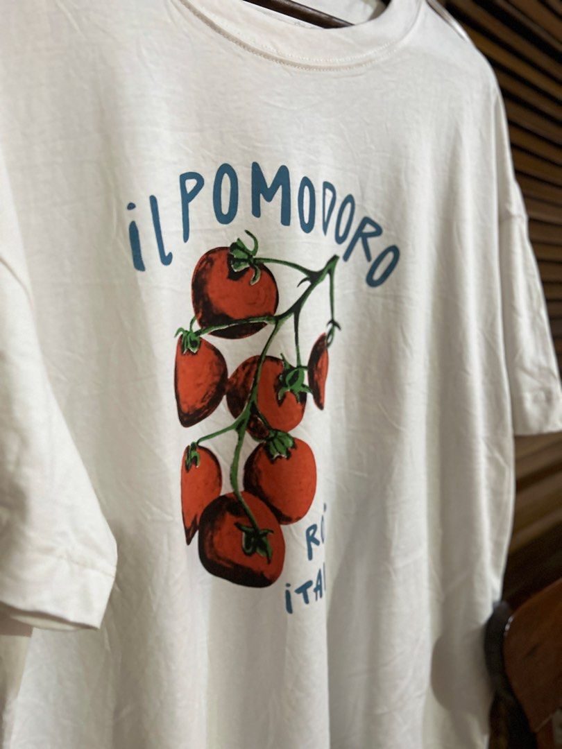 Il pomodoro white tee (Category: Shirts) located in Las Pinas. Submitted by kukayskabinet (Listing ID 1468541475, Image 2). Description: 📌last price posted 📌no haggling, (TAWAD ) items are already on sale 📌 items posted are either brand new or pre-loved 📌 manage your expectations and buy at your own risk. .