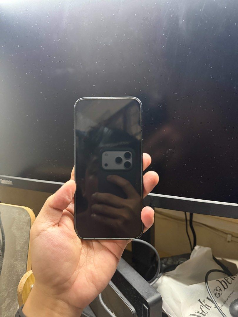 ip13 midnight blue (Category: iPhone 13 Series) located in Mandaluyong City. Submitted by galay09 (Listing ID 1468608028, Image 3). Description: - Model: iPhone 13 - Color: Midnight Blue - Storage: 128GB - Condition: Good pre-owned condition - Features: Dual camera system, smooth OLED display, premium glass and aluminum build - Location: Metro Manila (meetups available).