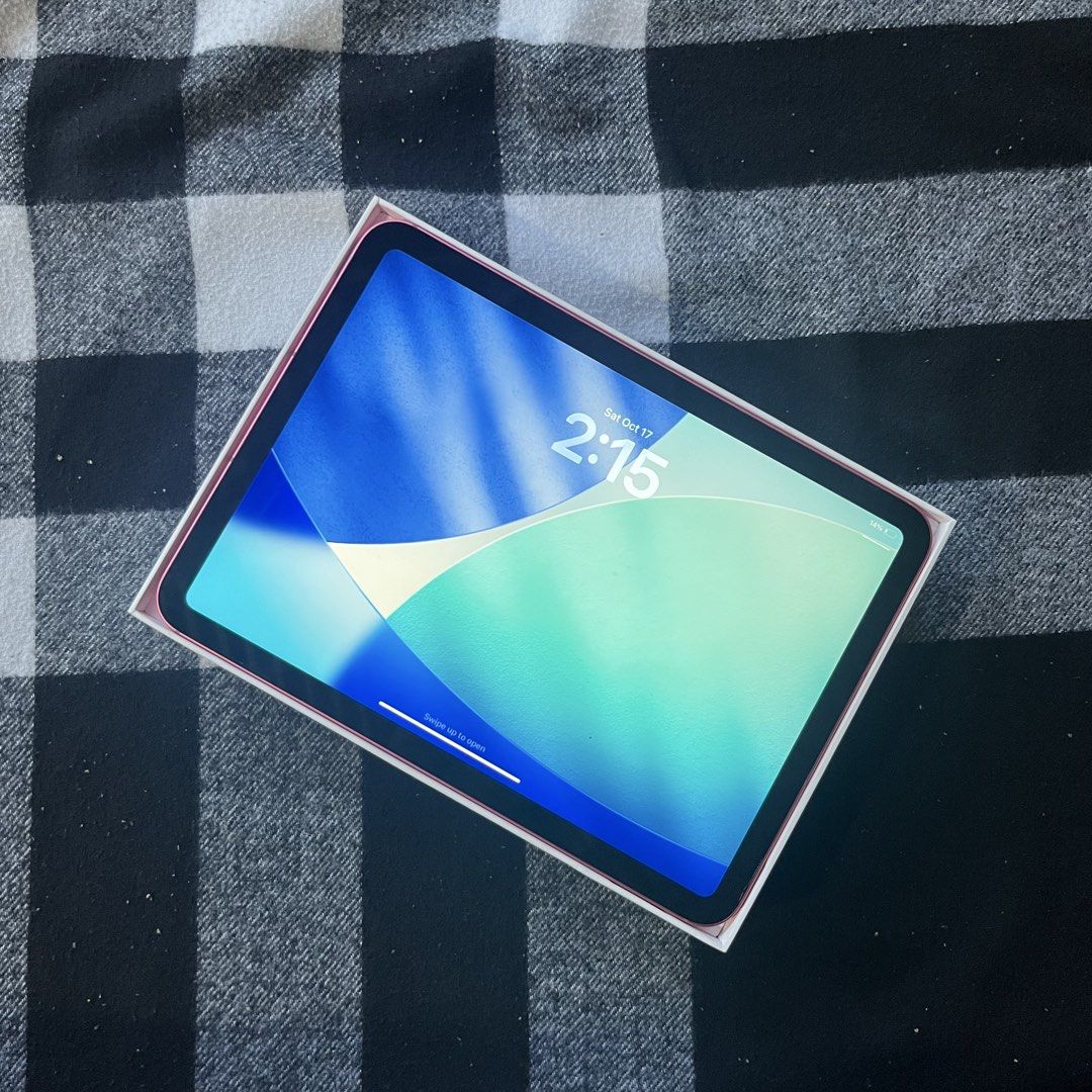 IPAD 10TH GEN 64GB CELLULAR!! STILL UNDER WARRANTY!! (Category: iPad) located in Cabuyao City. Submitted by charlesghi34981 (Listing ID 1468649075, Image 2). Description: IPAD 10TH GEN 64GB CELLULAR+WIFI No issue/all functions working Touch id, true tone, and etc working No history of repair/all parts original No dents(see pics like new!) Still under warranty til November 2026 Less than 1 year old Updated to latest iPadOS Inclusions: unit and ori