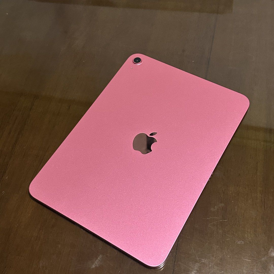 iPad 11th Generation(A16) 128gb (Category: iPad) located in Makati City. Submitted by dcdwine013 (Listing ID 1468525316, Image 2). Description: iPad 11th Generation(A16) 128gb 22,500 fix ( no last price) Good as new condition No issues, all functions working No repair history, all original parts No dents or any scratches (see pics) 91%battery health 225 cycle count Under warranty until 3/17/2027 Complete Inclusions: unit, cord, adapter, original 