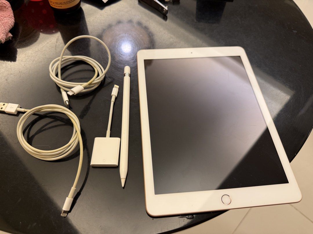 iPad (Category: iPad) located in Kuala Lumpur. Submitted by adamashrafff (Listing ID 1468680786, Image 3). Description: 📱 FOR SALE: iPad 6th Generation + Apple Pencil & Accessories Looking to let go of my iPad as it’s no longer needed! Package includes: * 1× Apple iPad 6th Generation (128GB, Wi-Fi) * 1× Apple Pencil * 1× Lightning to SD Card Camera Reader * 1× USB to Lightning Adapter * 1× USB-C to Lightning Cable Condition: ✅ Everything works p