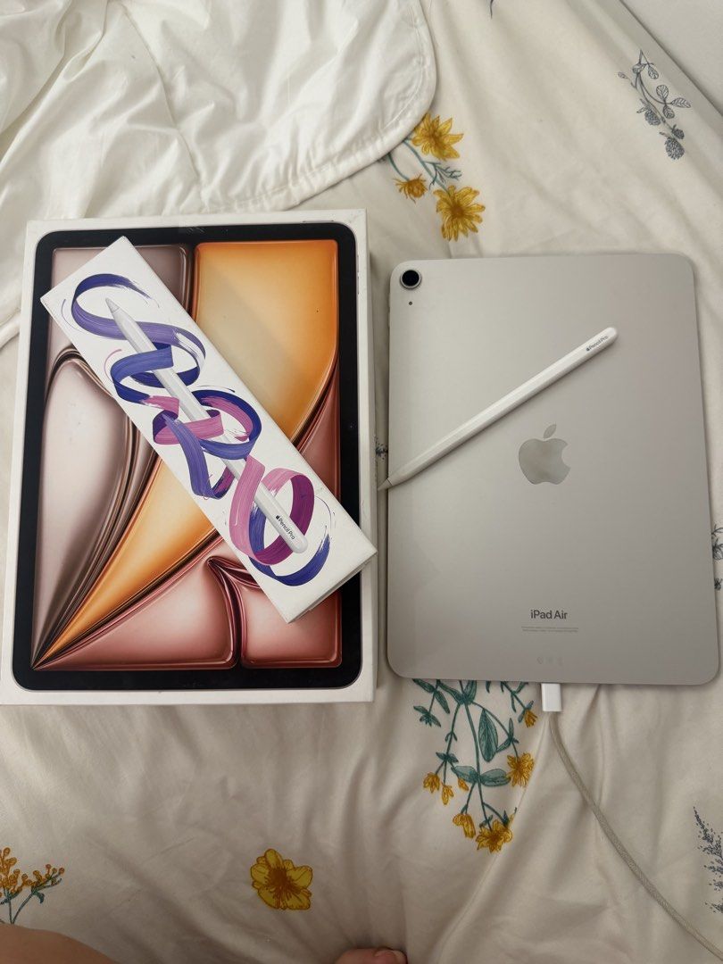 Ipad 6th Gen with Pencil Pro (Category: iPad) located in Pasig City. Submitted by lovedstuff2020 (Listing ID 1468676062, Image 1). Description: FOR SALE ✨ iPad Air 6th Gen + Apple Pencil Pro Selling my iPad Air 6th Generation, 11-inch, 256GB, with Apple Pencil Pro! 📱 iPad Air 6th Gen M2 | 11-inch | 256GB ✏️ Apple Pencil Pro 🔋 91% battery health 📦 Purchased December 2024 💸 Bundle Price: ₱45,000 Well-maintained and perfect for work, school, not