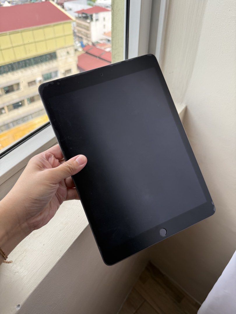 iPad 9th Gen 64gb with Apple Pencil 1 (Category: iPad) located in Quezon City. Submitted by xsgldsx (Listing ID 1468512557, Image 2). Description: iPad 9th gen 64gb Bundled with original Apple Pencil 1st Gen Bought 2022 Still works flawlessly, currently on iOS 27 Used only for studying/taking notes No box Charger, iPad, case, Apple Pencil only Screen protector already applied RFS: don’t need anymore Meetup: SM North/Trinoma/Vertis North .